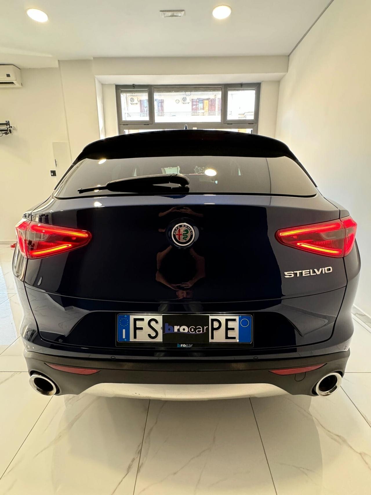 Alfa Romeo Stelvio 2.2 Turbodiesel 190 CV AT8 RWD Executive