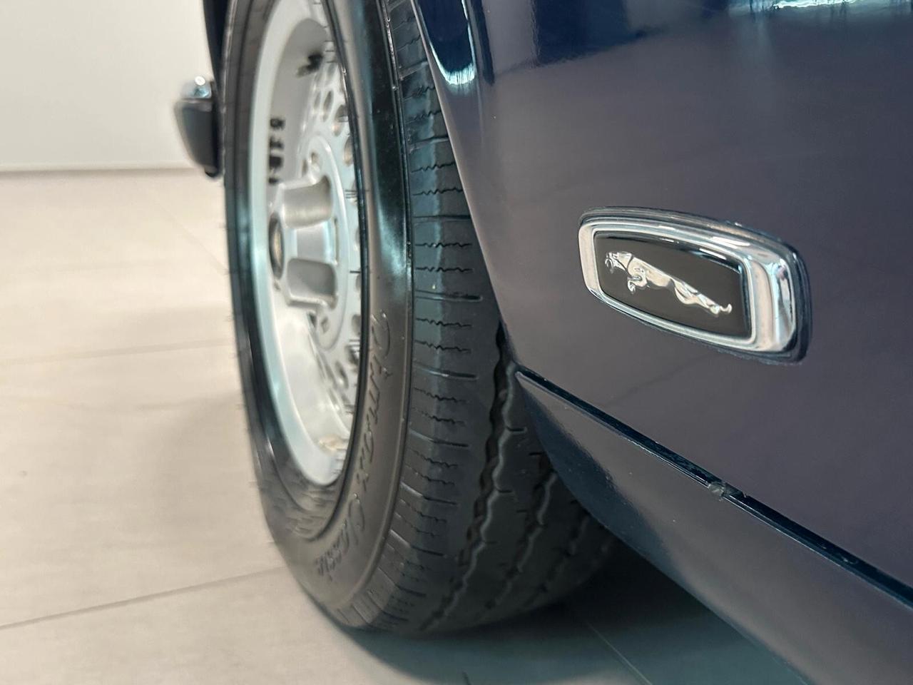 Jaguar XJ12 JAGUAR XJ12 SOVEREIGN 5.3 HE