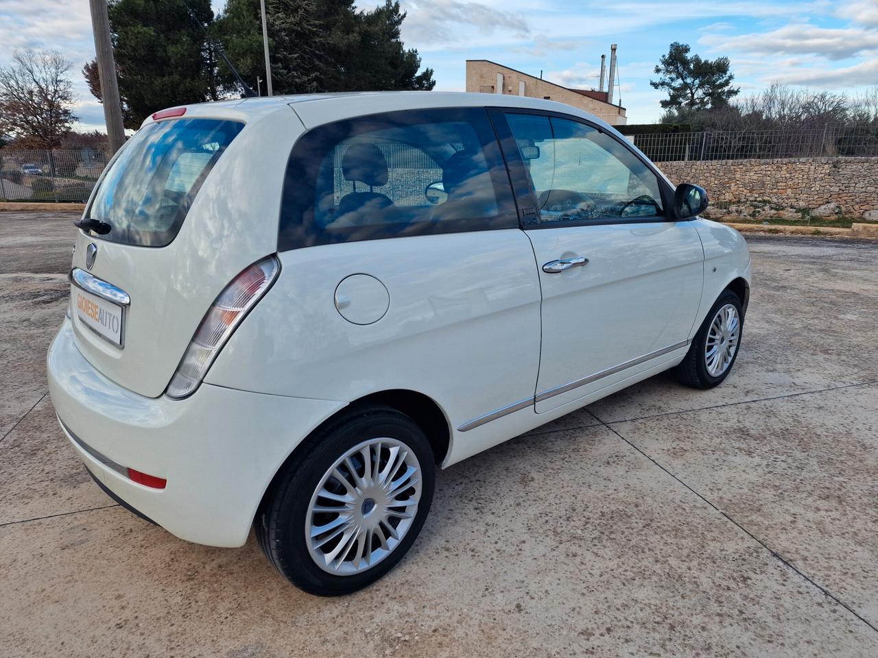 Lancia Ypsilon 1.2 69 CV Diva