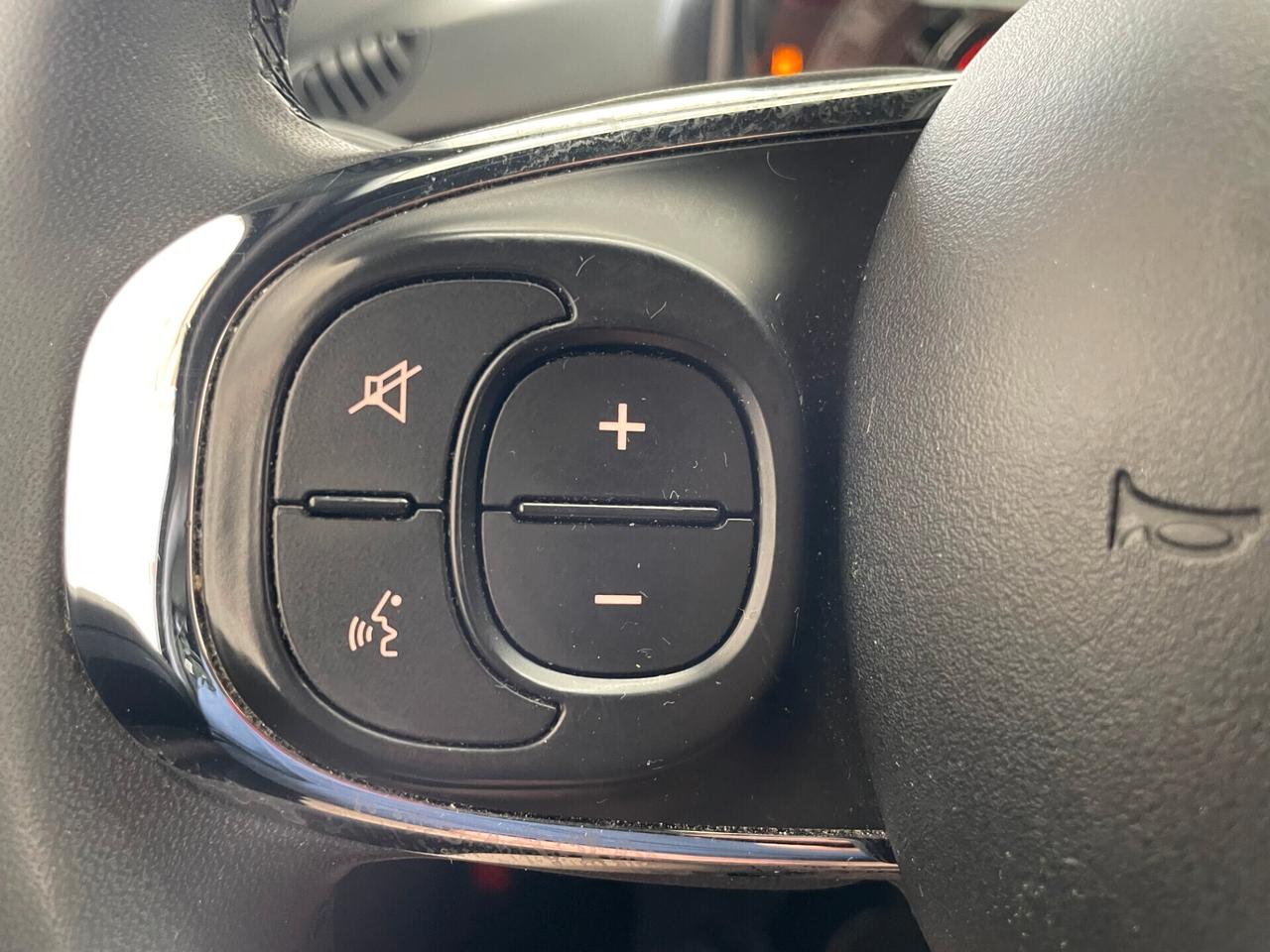 Fiat 500 1.0 Hybrid Lounge 70CV #NEOPATENTATI