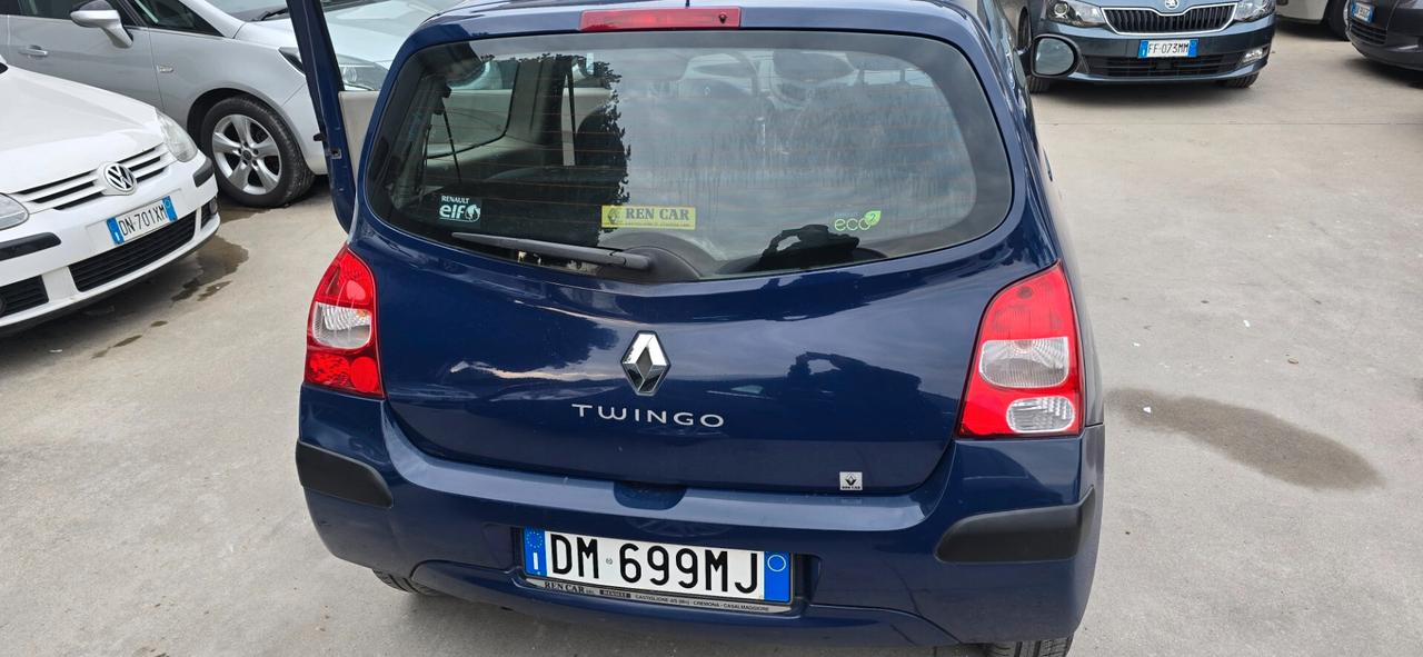 Renault Twingo 1.2 8V. Benzina economica