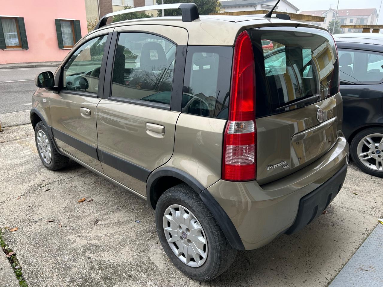 Fiat Panda 1.3 MJT 16V DPF 4x4 Climbing 2011!!!