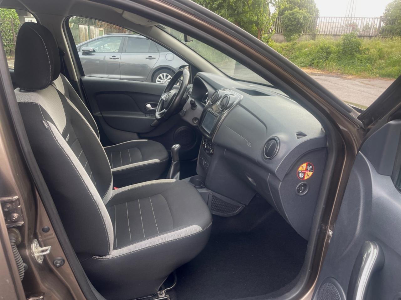 Dacia Logan MCV Stepway 1.5 dCi 8V 90CV Start&Stop per Neopatentati