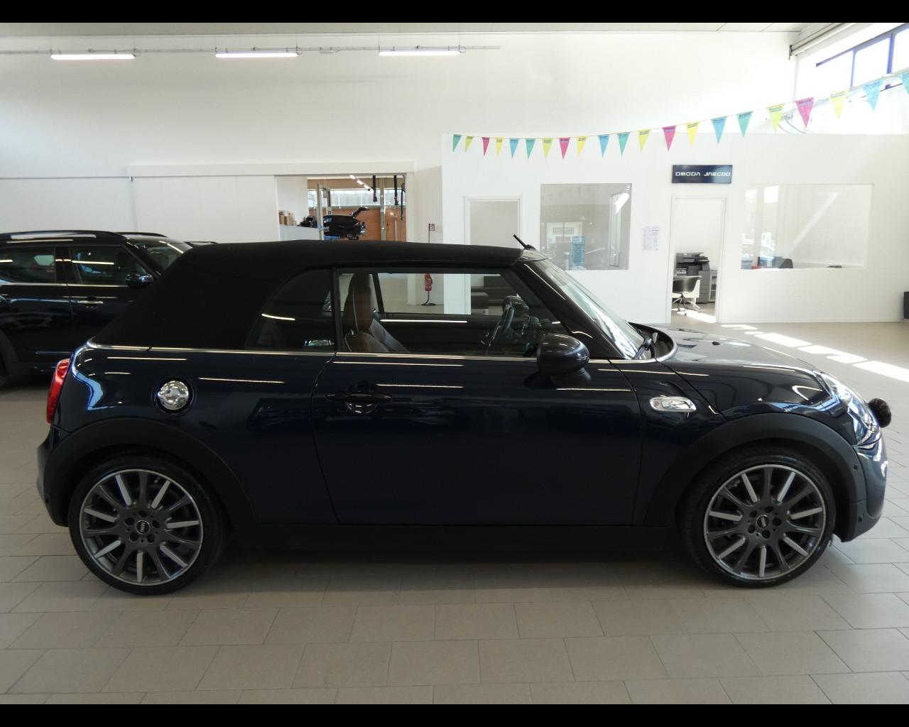 MINI Mini Cabrio (F57) - Mini 2.0 Cooper SD aut. Hype Cabrio