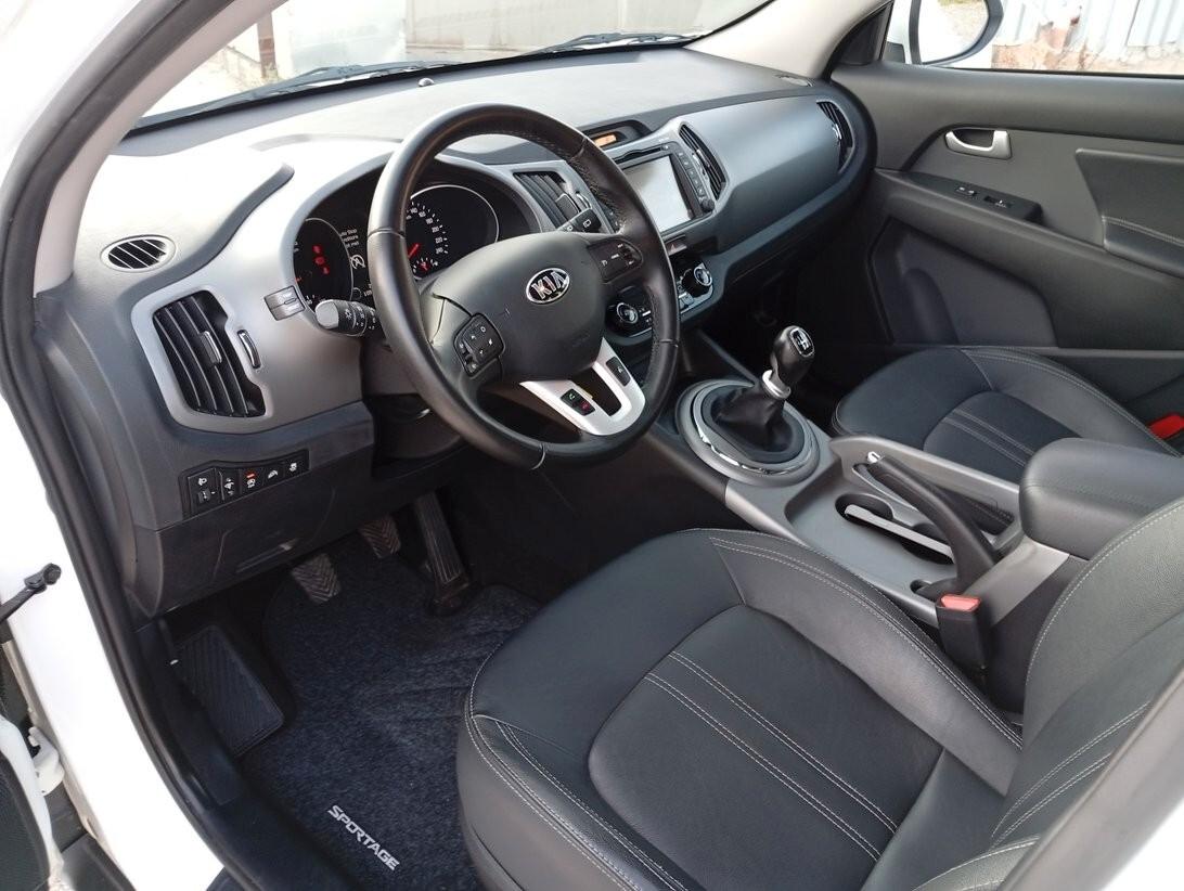 Kia Sportage 1.7 CRDI VGT 2WD high tech