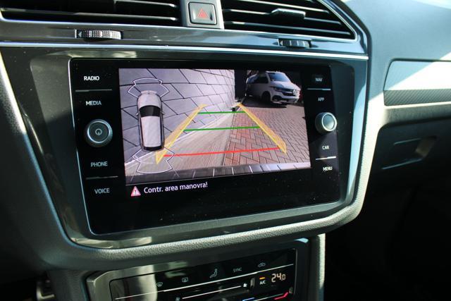 VOLKSWAGEN Tiguan 2.0TDI DSG 4MOTION R-Line IQLED-KAMERA