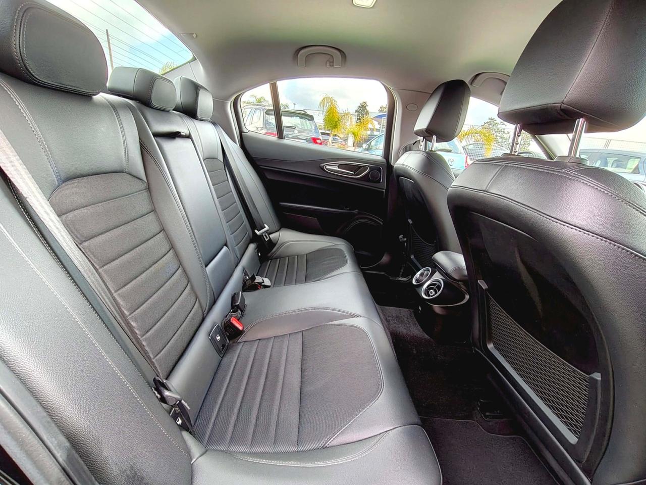 Alfa Romeo Giulia 2.2 Turbodiesel 160 CV AT8 Super - 2020