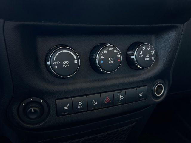 JEEP Wrangler 2.8 CRD DPF Sahara Auto E6