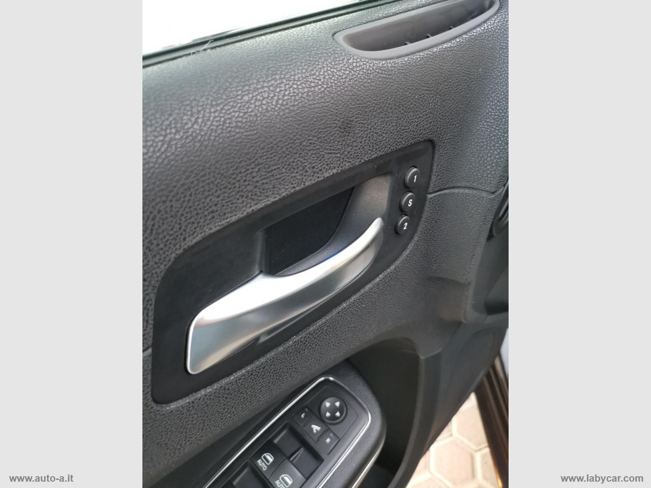 LANCIA Thema 3.0 V6 Mjet II 190 CV Platinum