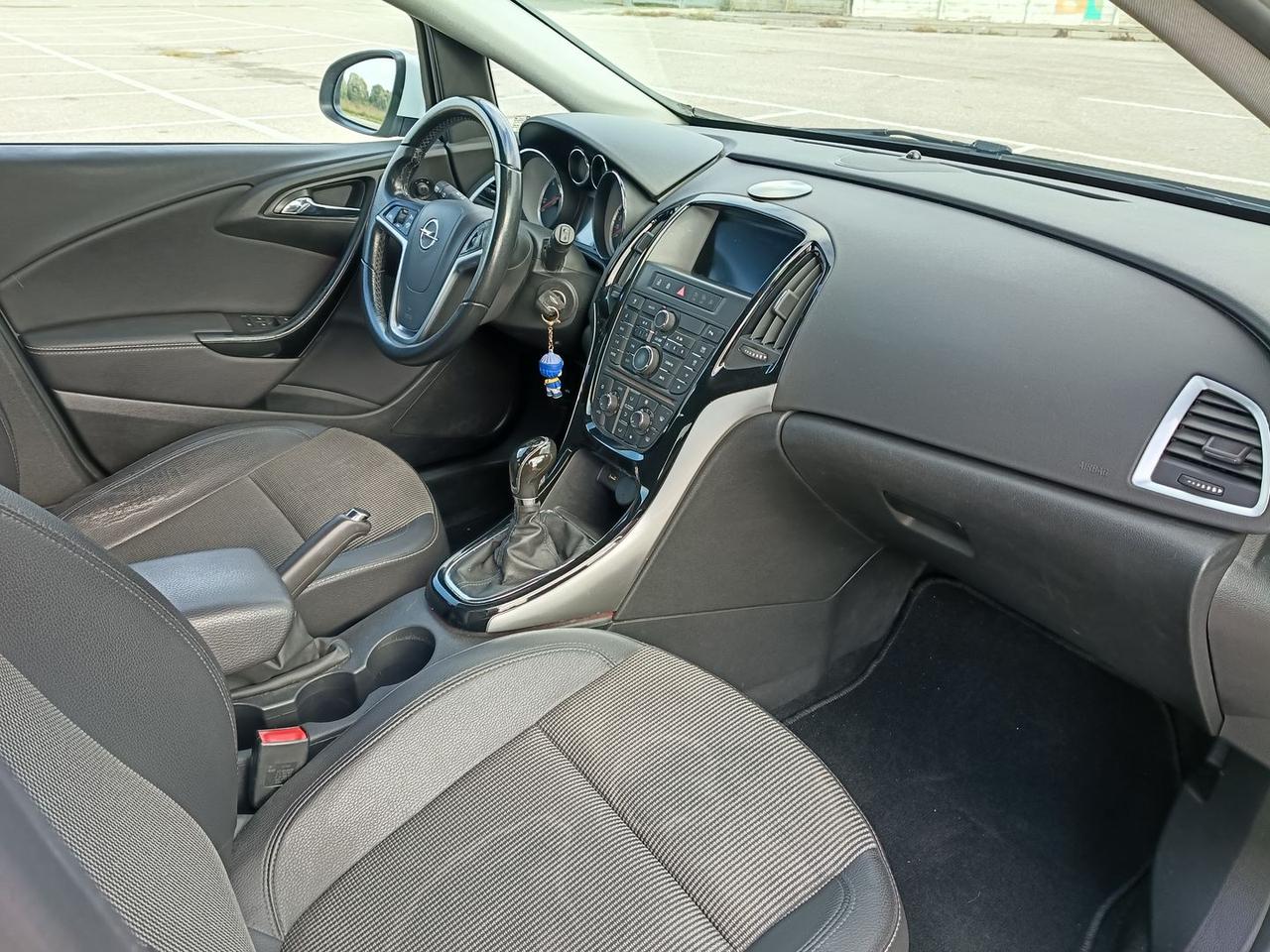 Opel Astra Cosmo 1.6 CDTI #50878