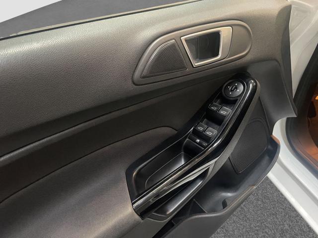 FORD Fiesta 1.5 TDCi 75CV 5 porte Business