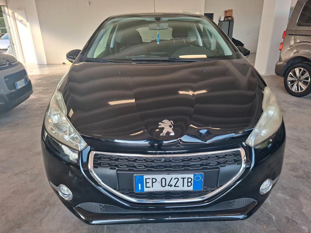 Peugeot 208 1.4 HDi DA NEOPATENTATI / EURO 5B