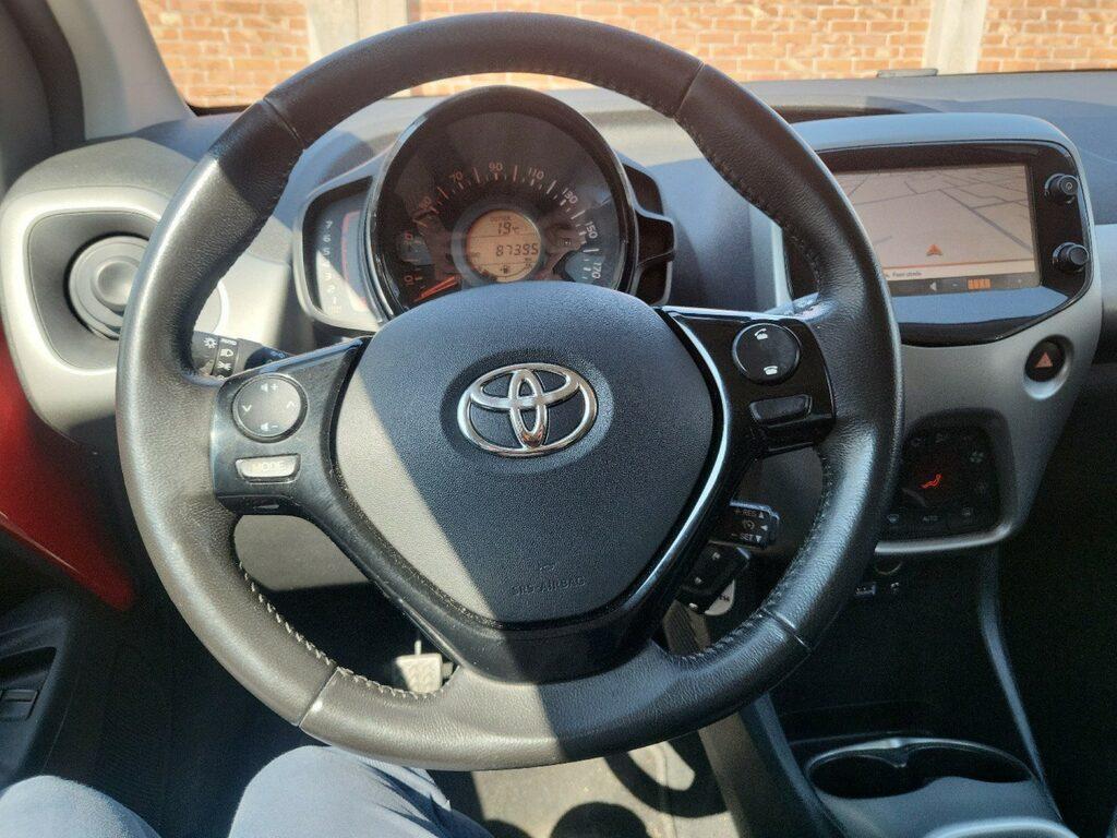 Toyota Aygo 5 Porte 1.0 VVT-i x-play