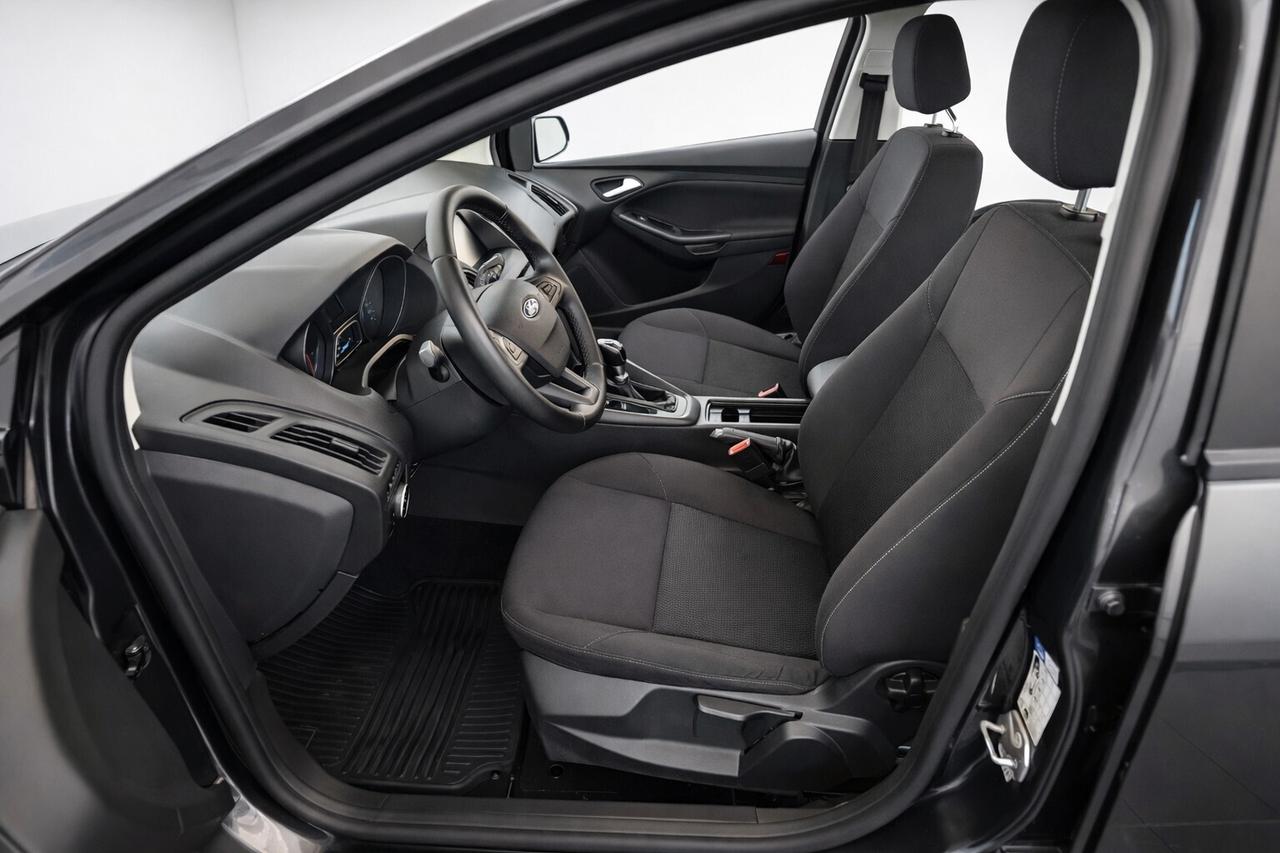 Ford Focus 1.5 TDCi 95 CV SW Titanium KM CERTIFICATI €6B NEOPATENTATI