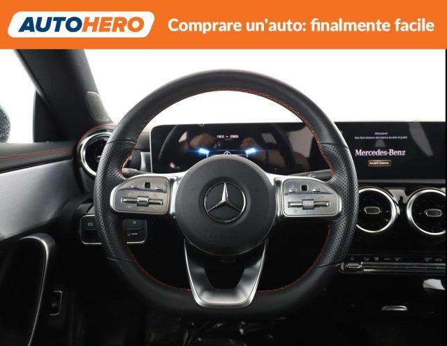 MERCEDES-BENZ CLA 180 Automatic Premium