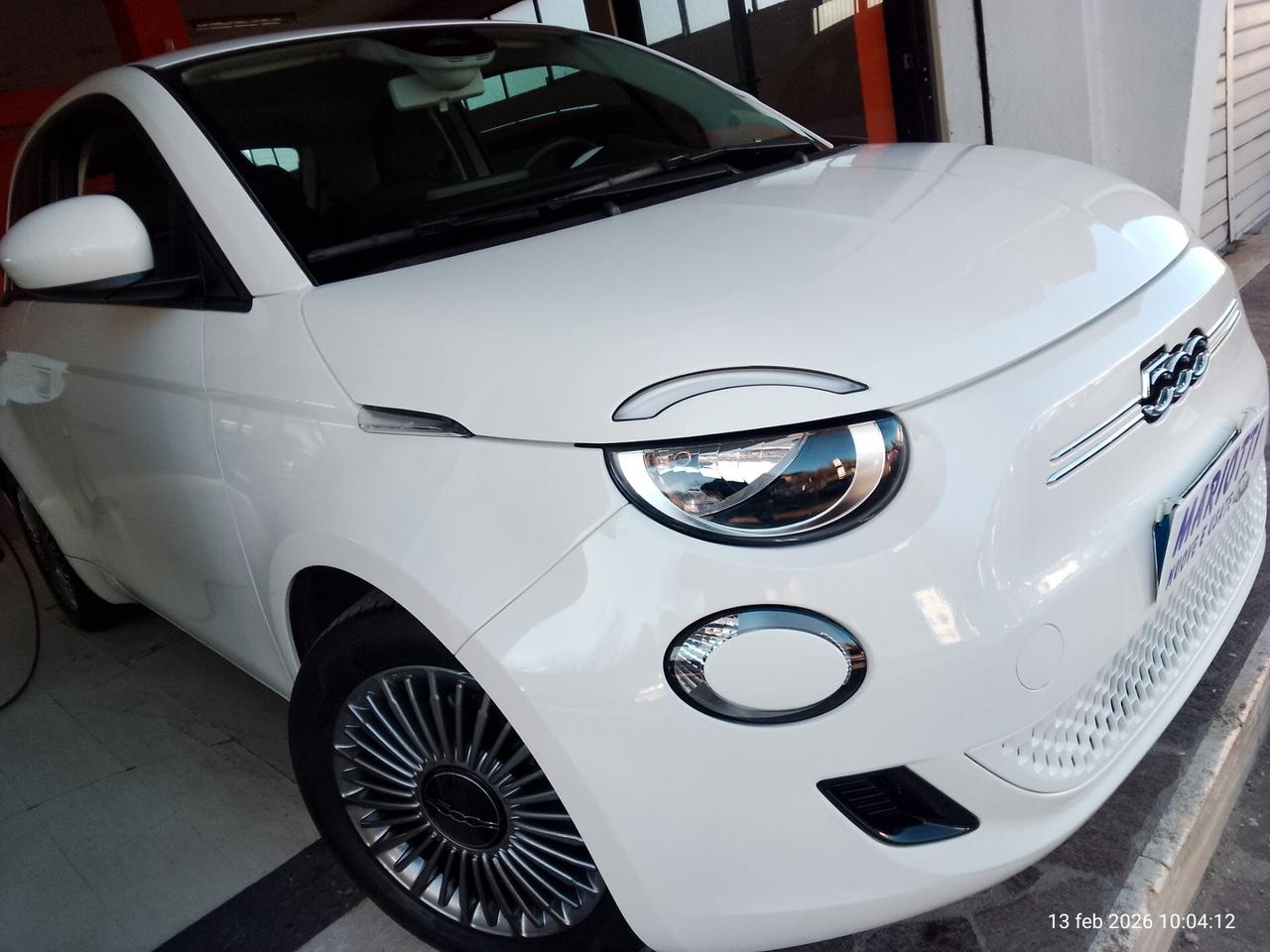 Fiat 500e 42 kWh 118 cv