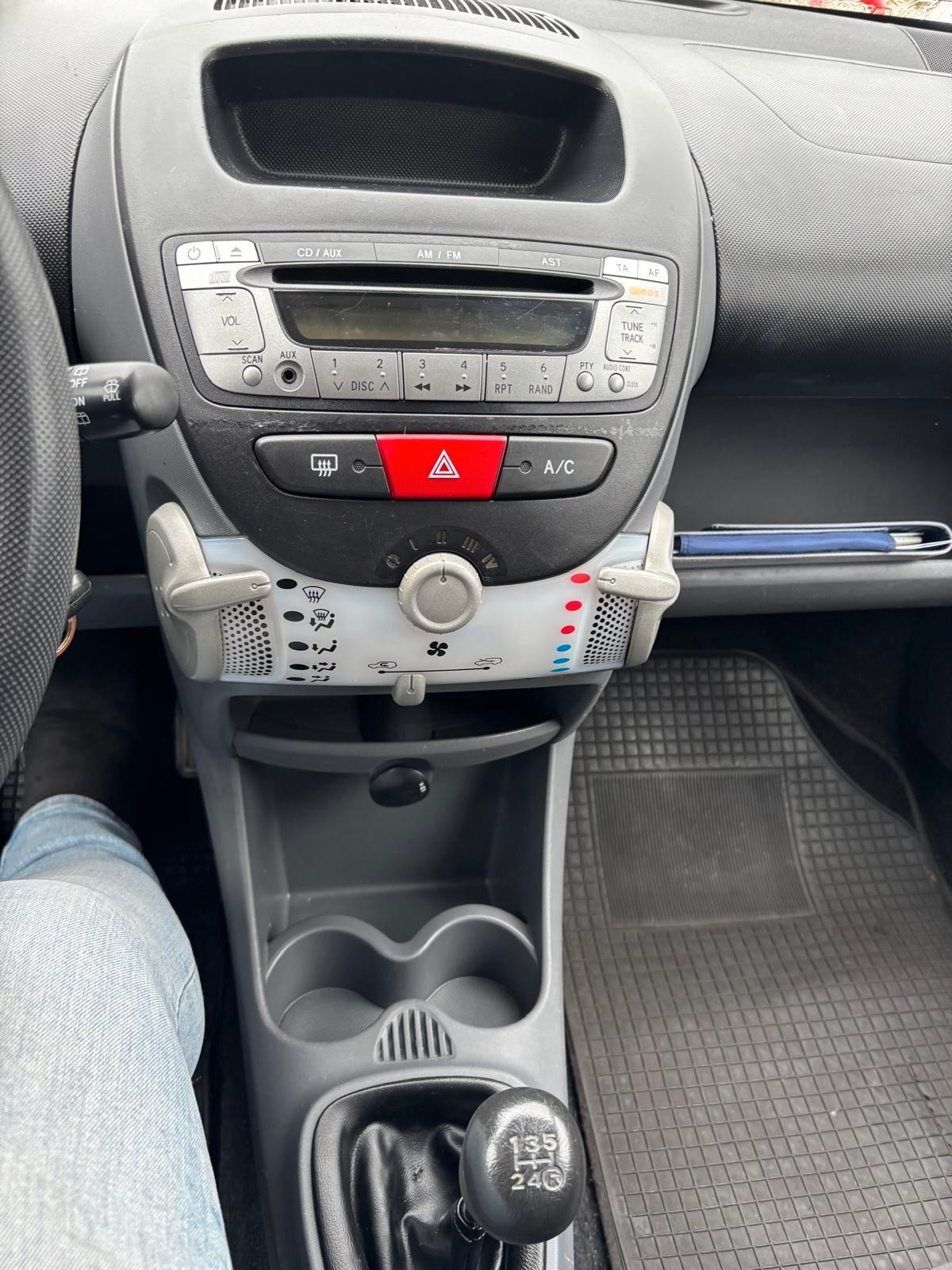 Peugeot 107 1.0 68CV 5p. Sweet Years