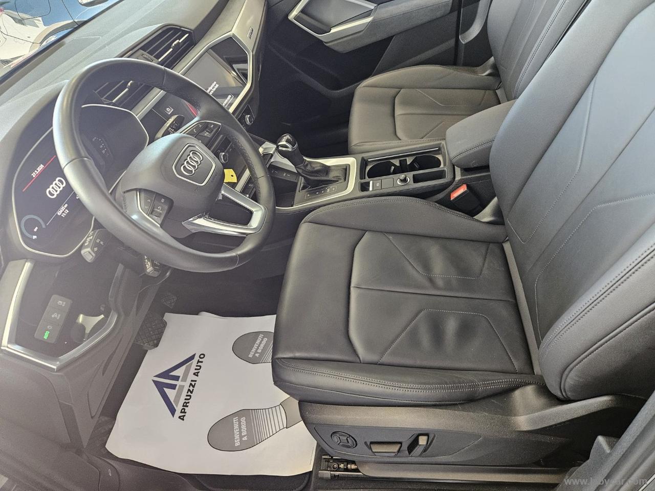 AUDI Q3 40 TDI quattro S tr. Business Adv.