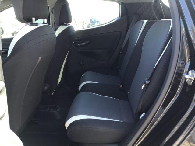 LANCIA Ypsilon TwinAir 5p Metano Ecochic Elefantino Rosso