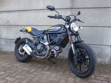 Ducati Scrambler 800 Full Throtte del 2017 PASSAGGIO ,TAGLIANDO E GARANZIA COMPRESI