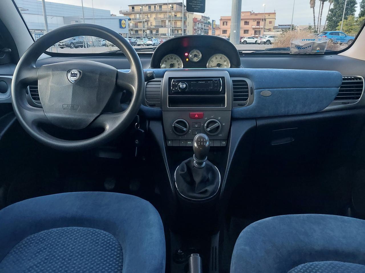 LANCIA YPSILON 1.2 SOLO 86.000 -10/2003