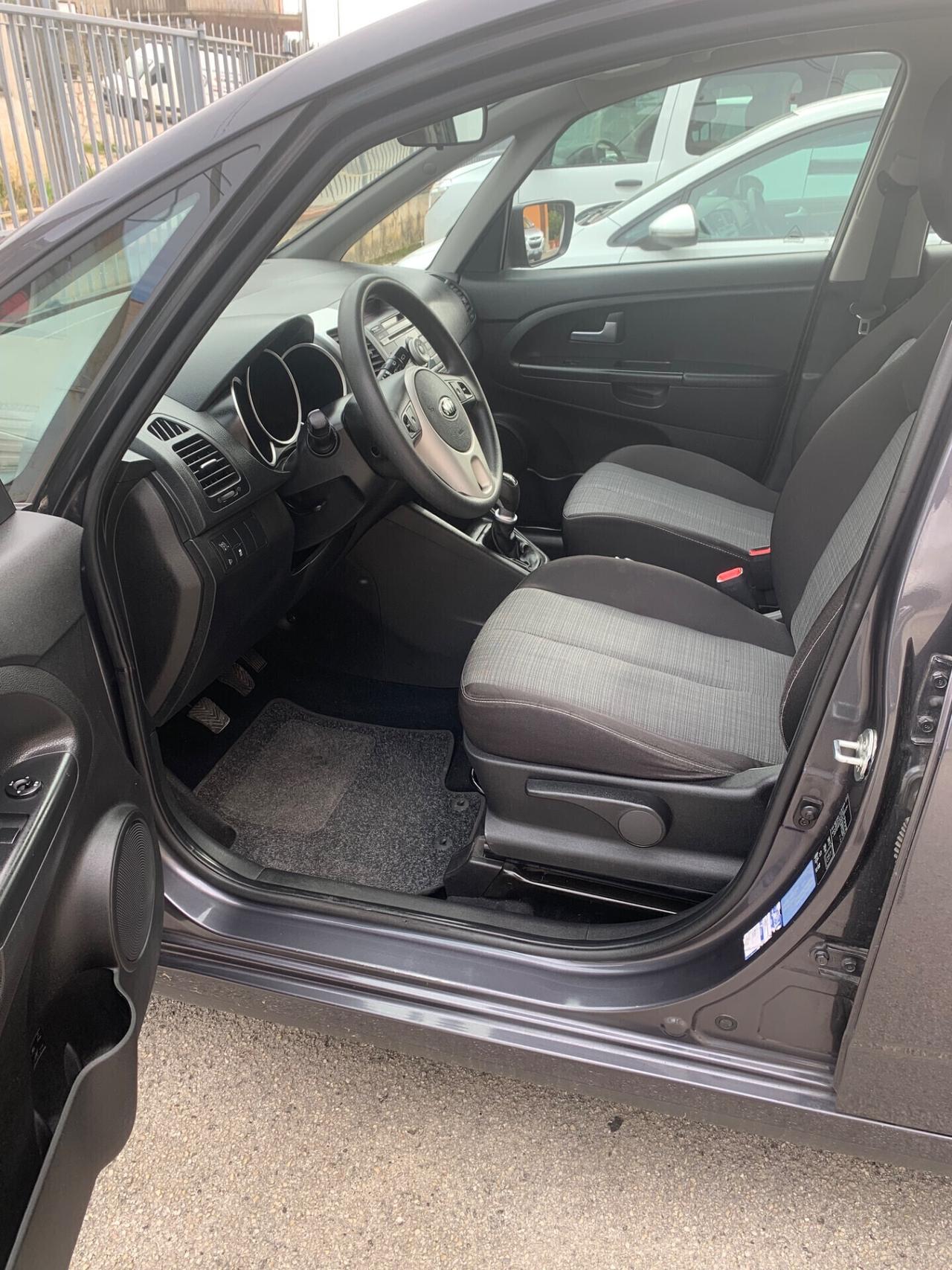 Kia Venga 1.4 CRDi 90CV Cool