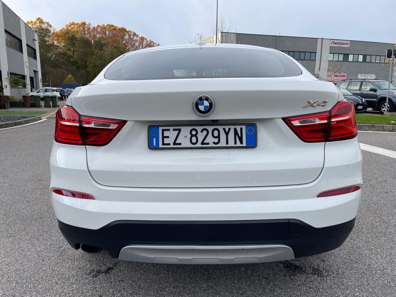 Bmw X4 xDrive20d xLine*Gancio traino*Pelle*Navi*Tetto*