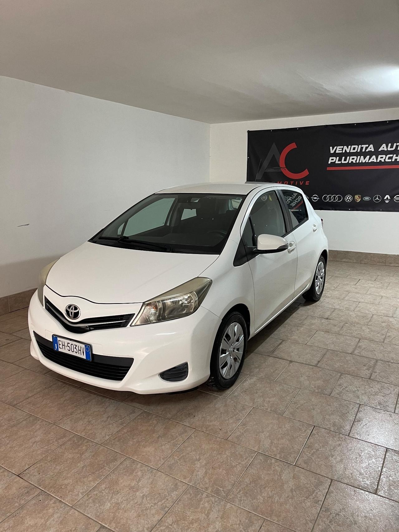 Toyota Yaris 1.3 5 porte Lounge
