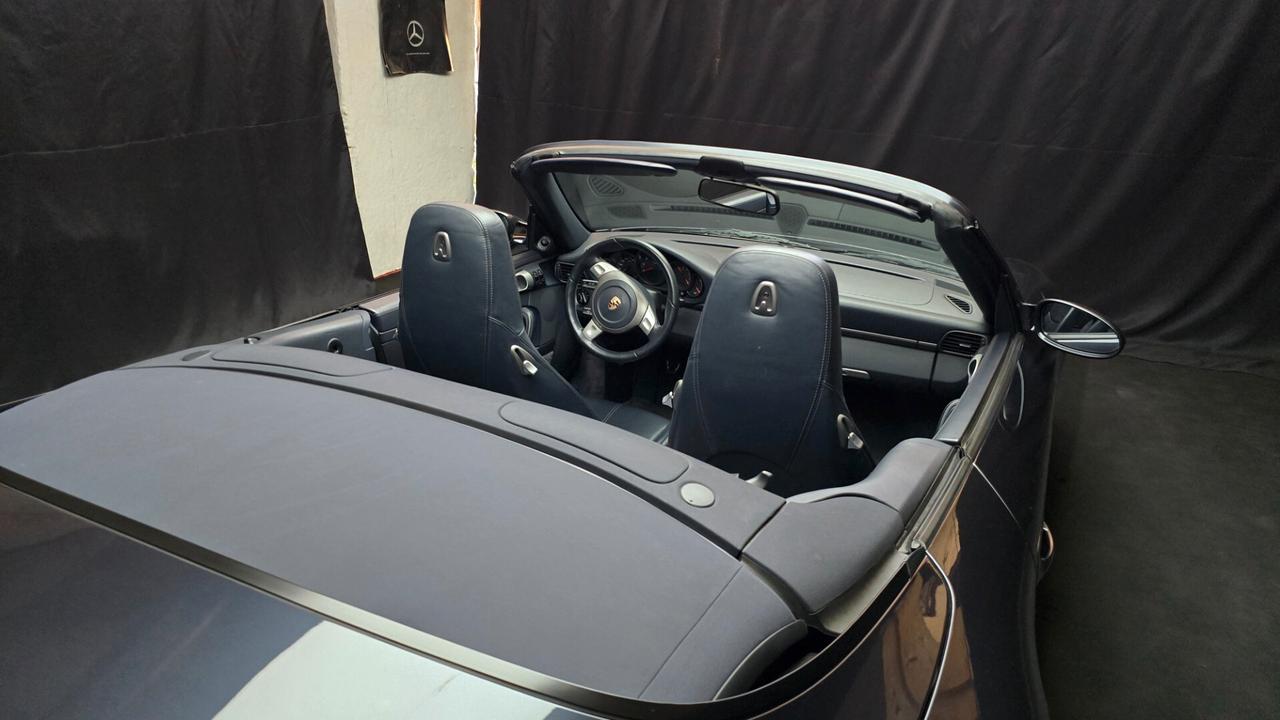 Porsche 911 Carrera Cabriolet