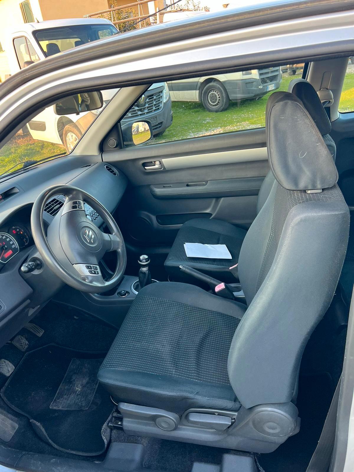 Suzuki Swift 1.3 3p. GL