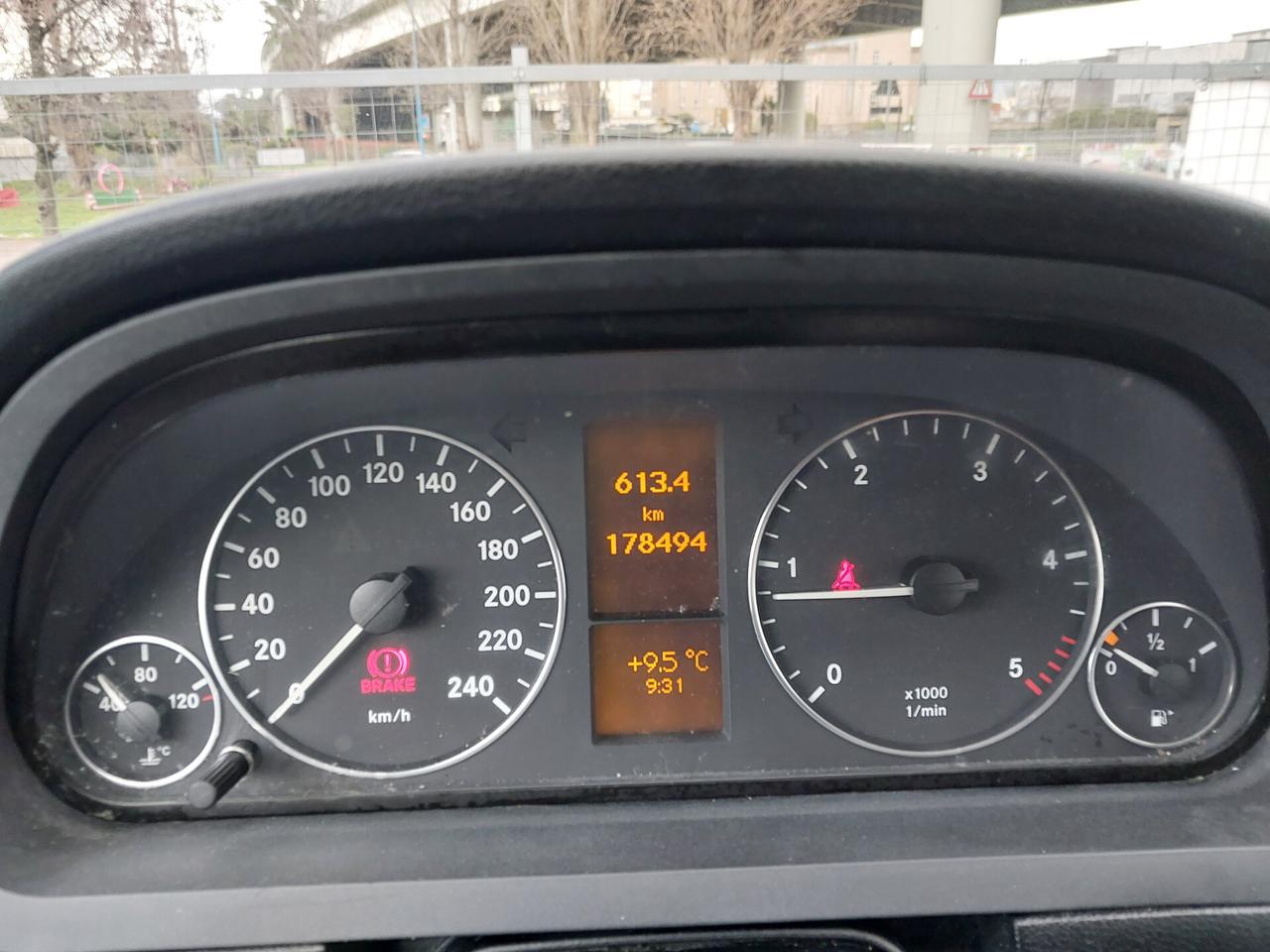 MERCEDES A 180 CDI ELEGANCE 10/2011