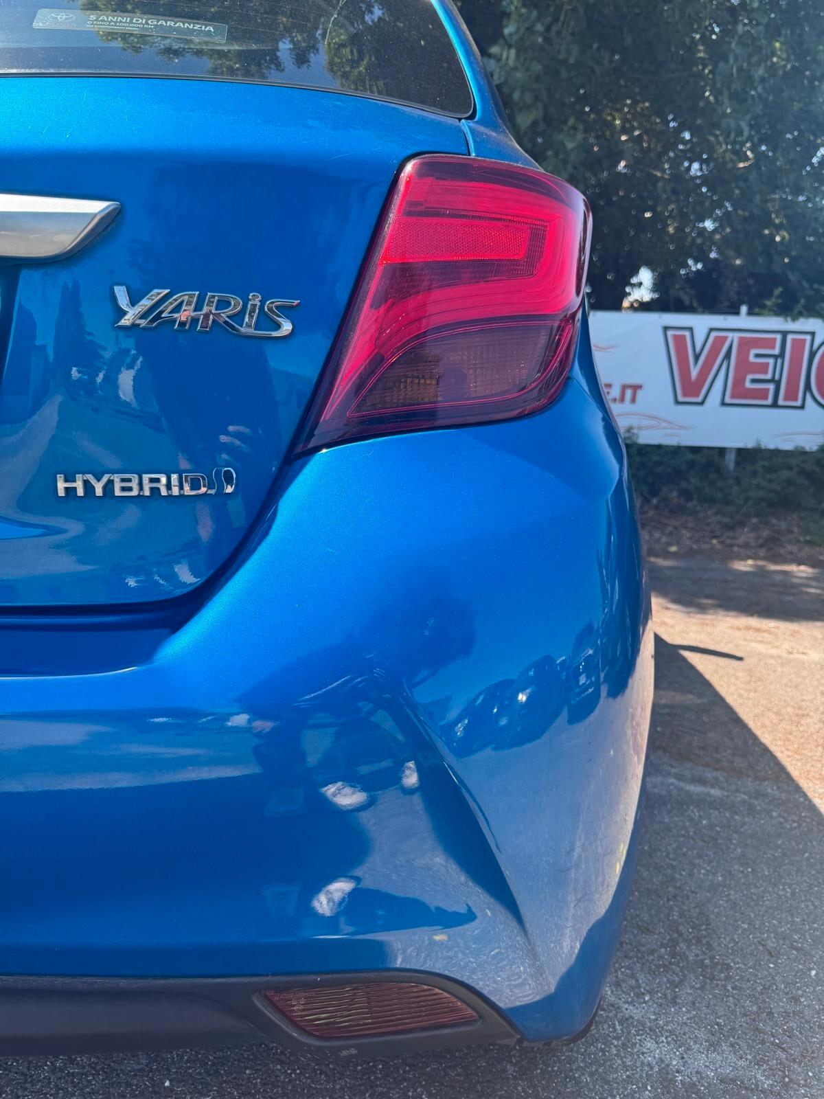 Toyota Yaris 1.5 Hybrid 5 porte Cool