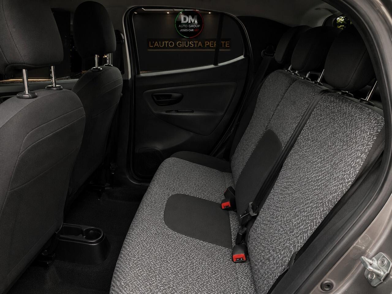 Lancia Ypsilon 1.0 FireFly 5 porte S&S Hybrid Silver Plus