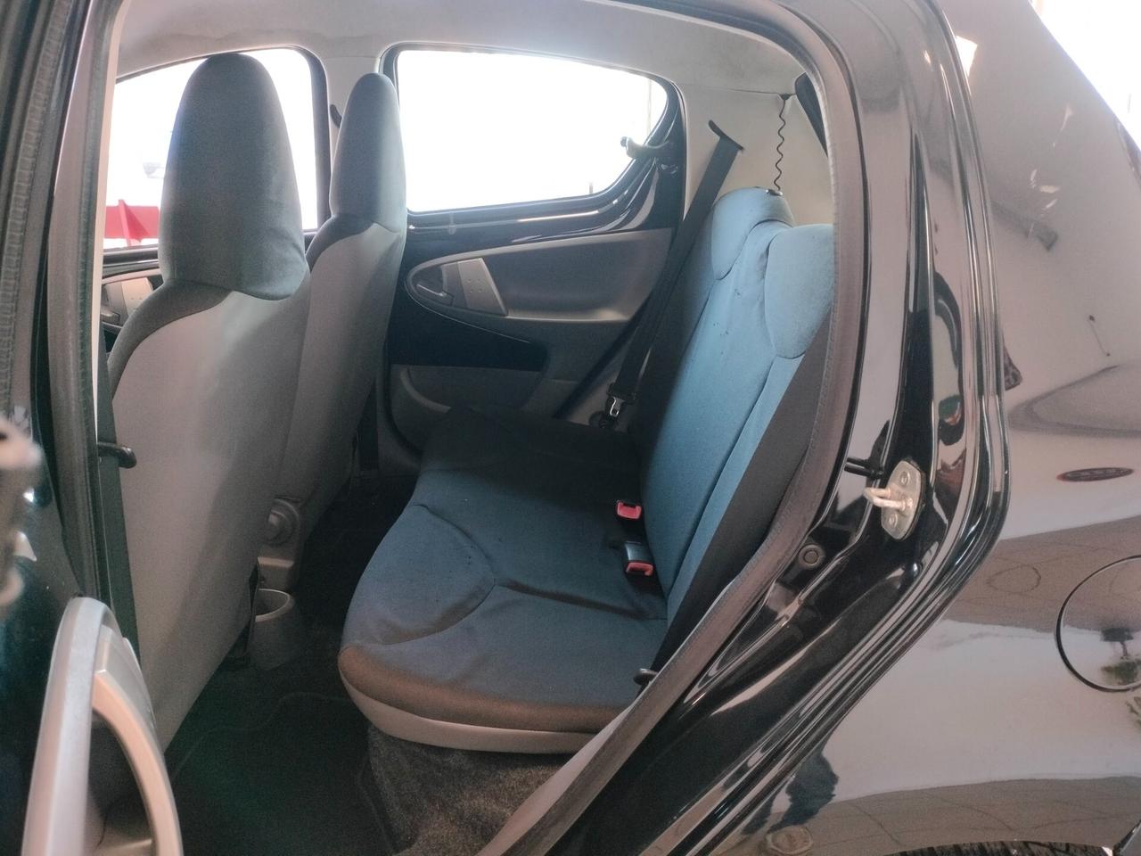 Toyota Aygo 1.0 12V VVT-i 5 porte