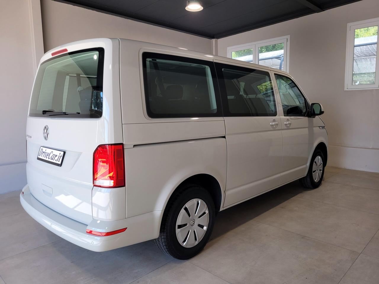 Volkswagen Caravelle 2.0 TDI 150CV 9 POSTI CARPLAY SENSORI ANT.+POST.