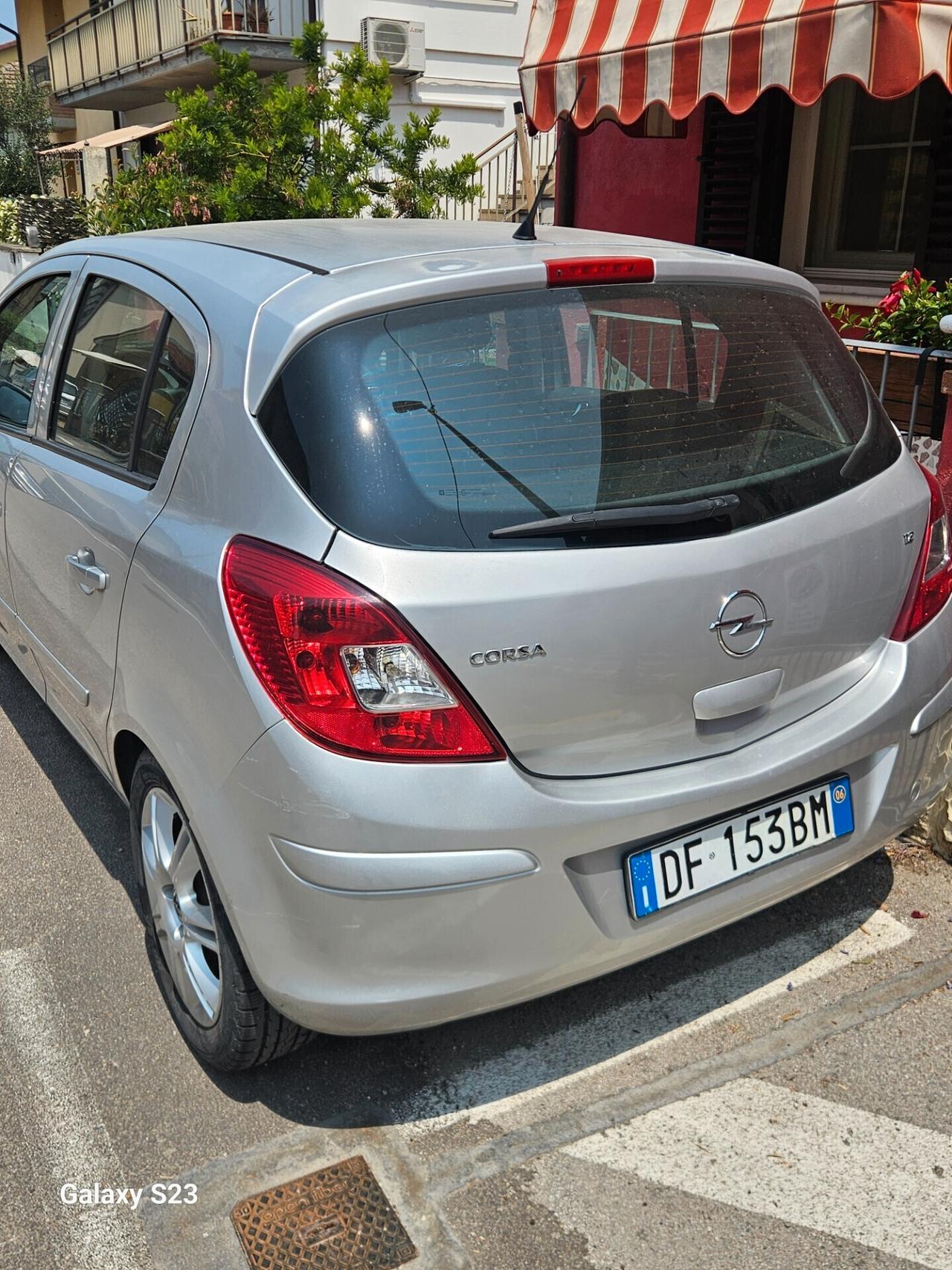 Opel Corsa 1.2 5 porte Easytronic Enjoy