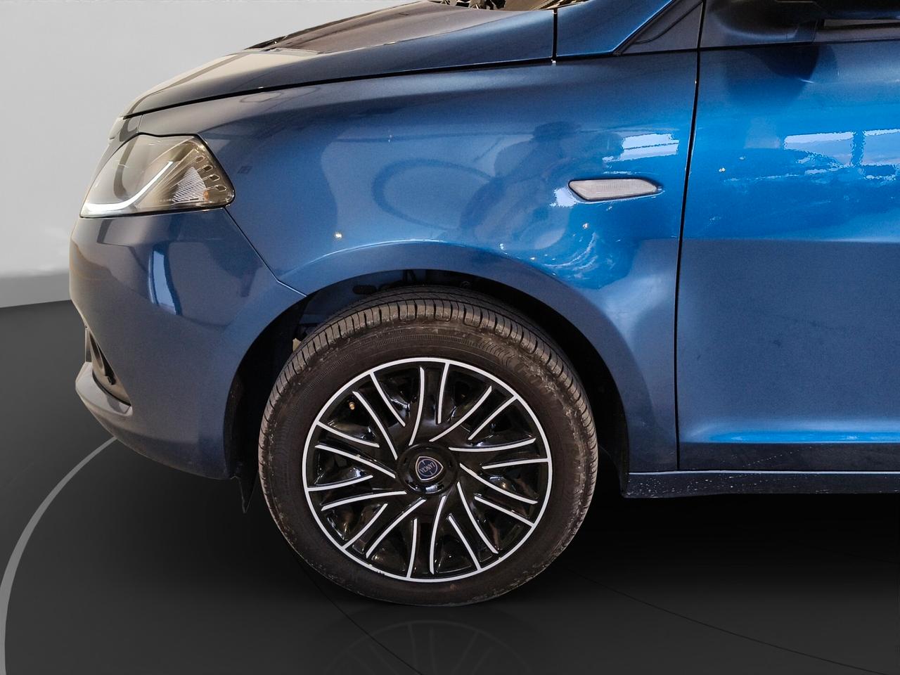 Lancia Ypsilon 1.0 FireFly 5 porte S&S Hybrid Ecochic Gold