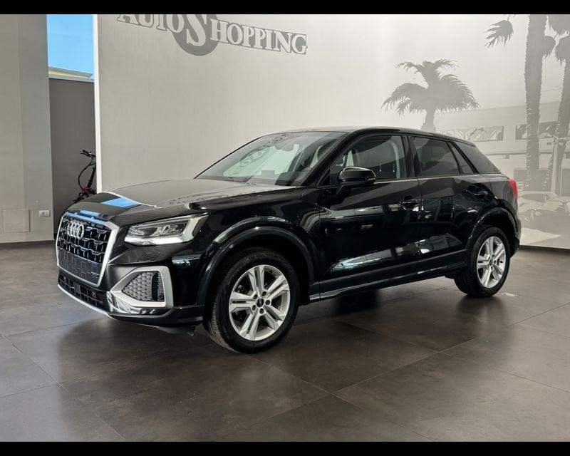Audi Q2 30 TFSI Business Advanced