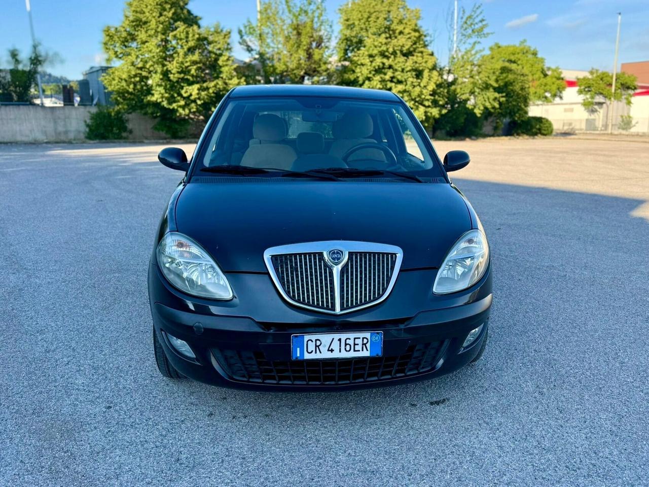 Lancia Ypsilon 1.2 benzina NEOPATENTATI uniproprietà