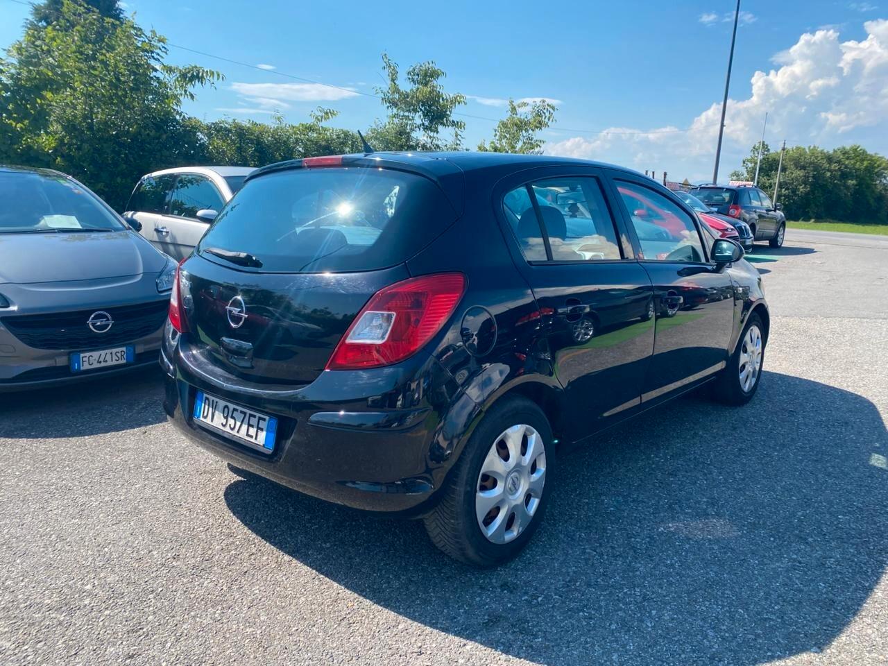 Opel Corsa 1.2 5 porte Easytronic Cosmo