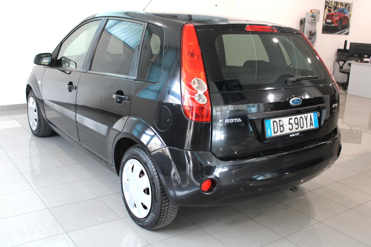 FORD Fiesta 1.6 TDCi Ghia - 2006