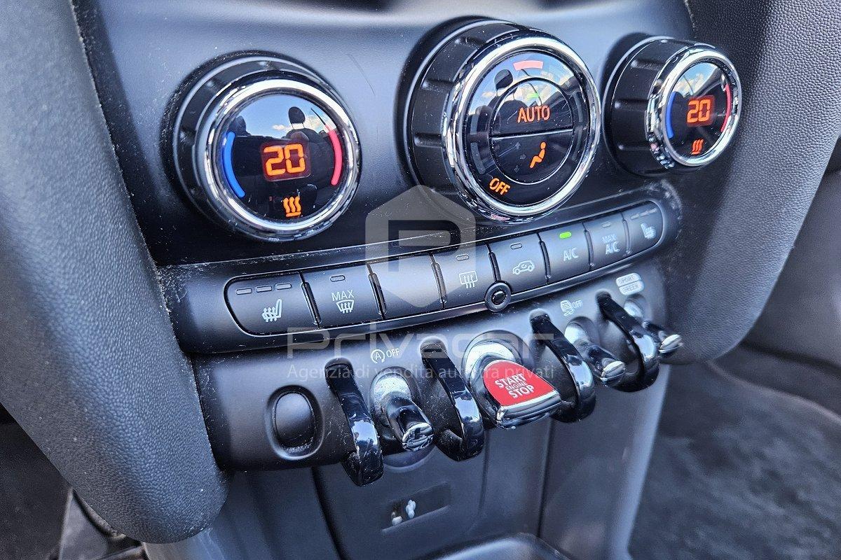 MINI Mini 1.5 Cooper Cabrio