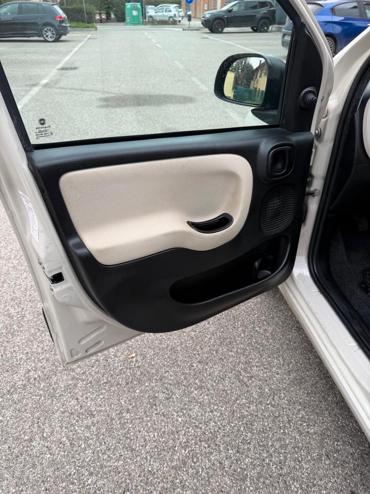 Fiat Panda 1.2 - NEOPATENTATI - 12 MESI DI GARANZIA -