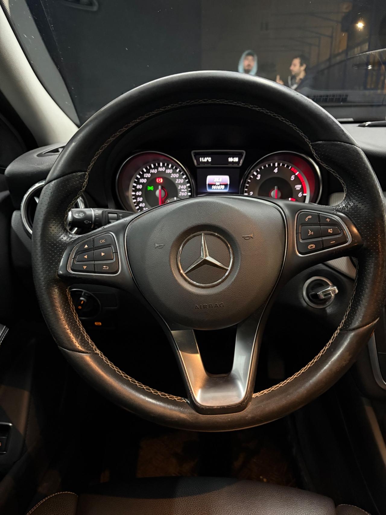 Mercedes-benz GLA 220 200 d Automatic 4Matic Enduro Activity