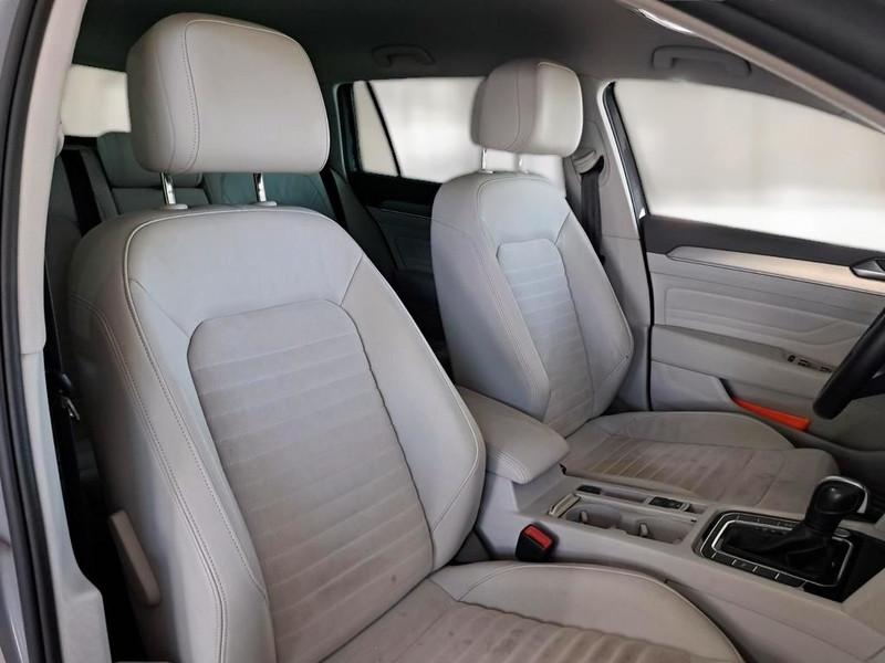 VOLKSWAGEN PASSAT VARIANT 2.0 TDI SCR 147KW 4MOT EXECUTIVE DSG STATION WAGON