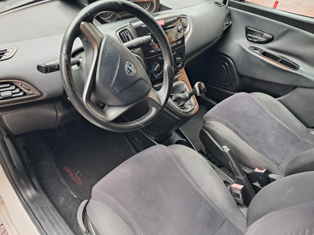 Lancia Ypsilon 1.3 MJT 16V 95 CV 5 porte S&S Gold