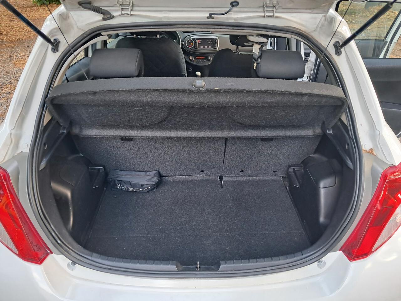 TOYOTA YARIS 1.4 D 2013