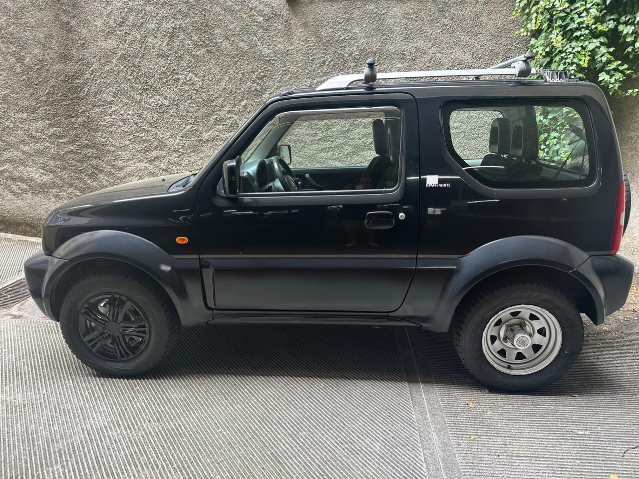 Suzuki Jimny 1.3i 16V cat 4WD BLACK EDITION MOZZI LIBERI!!!