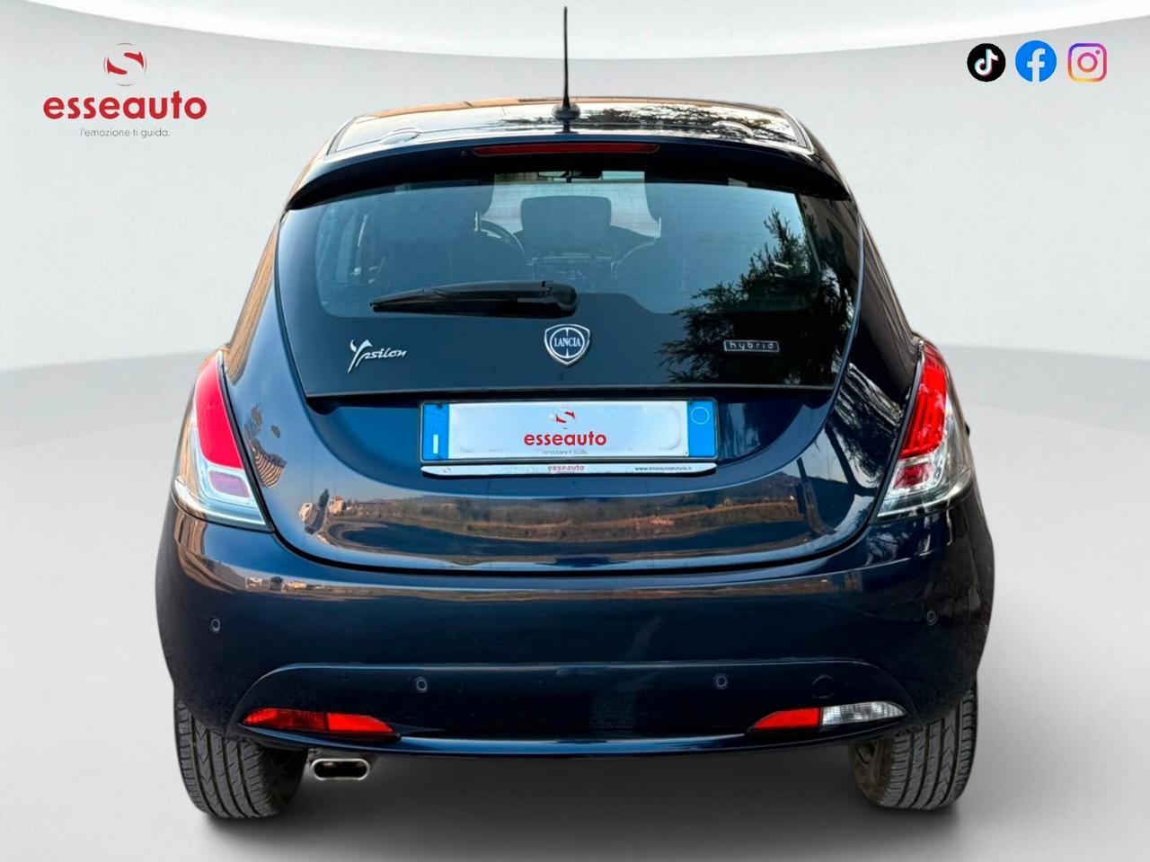 Lancia Ypsilon 1.0 FireFly 5 porte S&S Hybrid Ecochic Gold