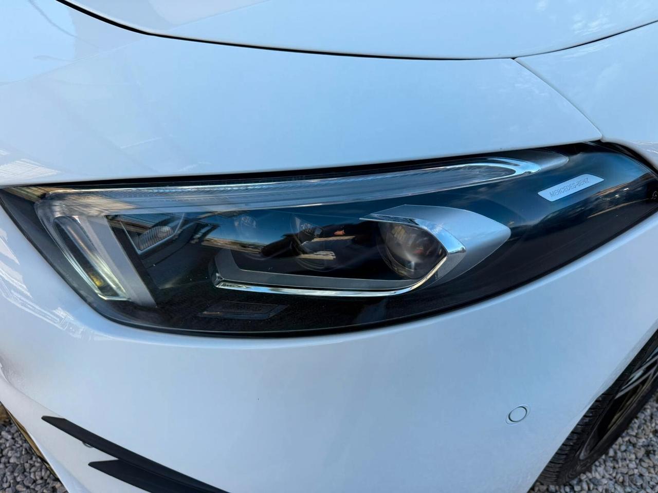 Mercedes-benz A 200 d Automatic Premium Amg 2021